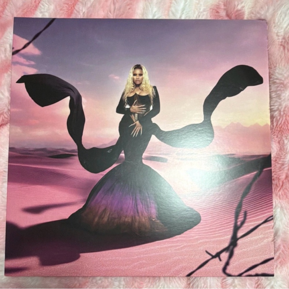 Nicki Minaj - Pink Friday 2 (Alternative Cover #2) Vinyl